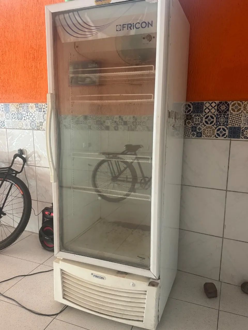 Geladeira expositora FRICON