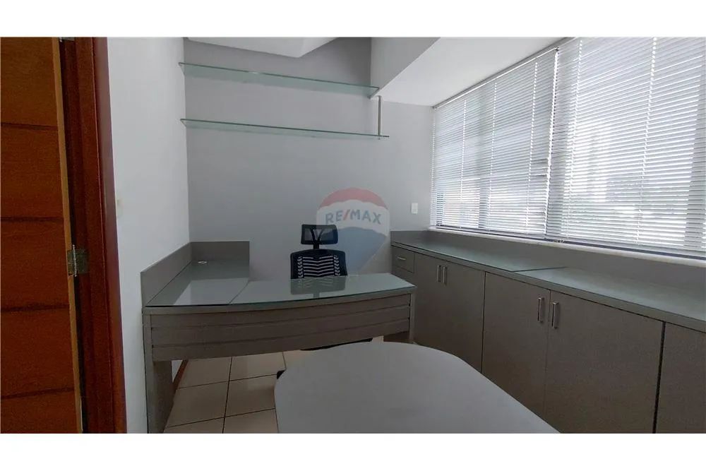 Sala Comercial Mobiliada na ACM - 30m² - Aluguel