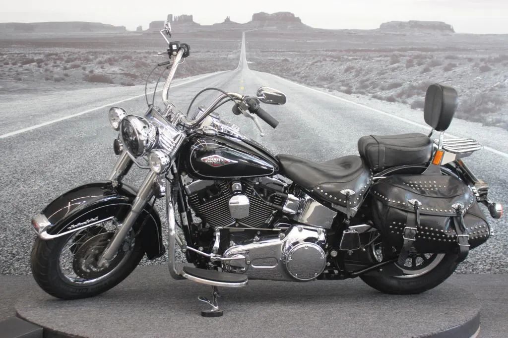Harley-Davidson Softail Classic Flstc 2013 - 1477023057 | OLX