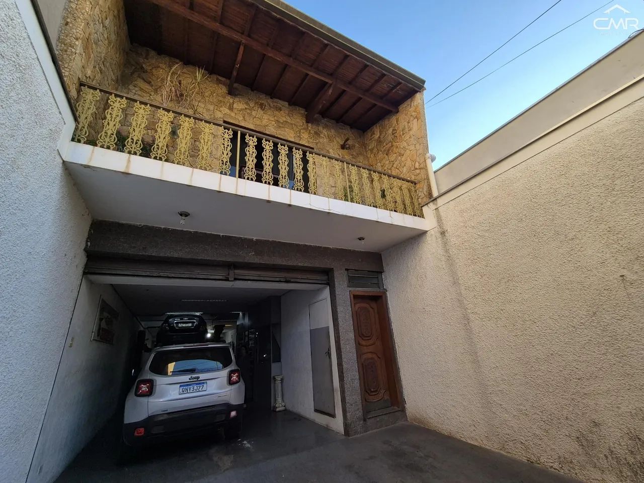 Casa com 3 quartos e Salão Comercial a venda no Centro de Piracicaba/SP