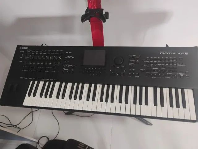 TECLADO MOTIF XF6 - Foto 3