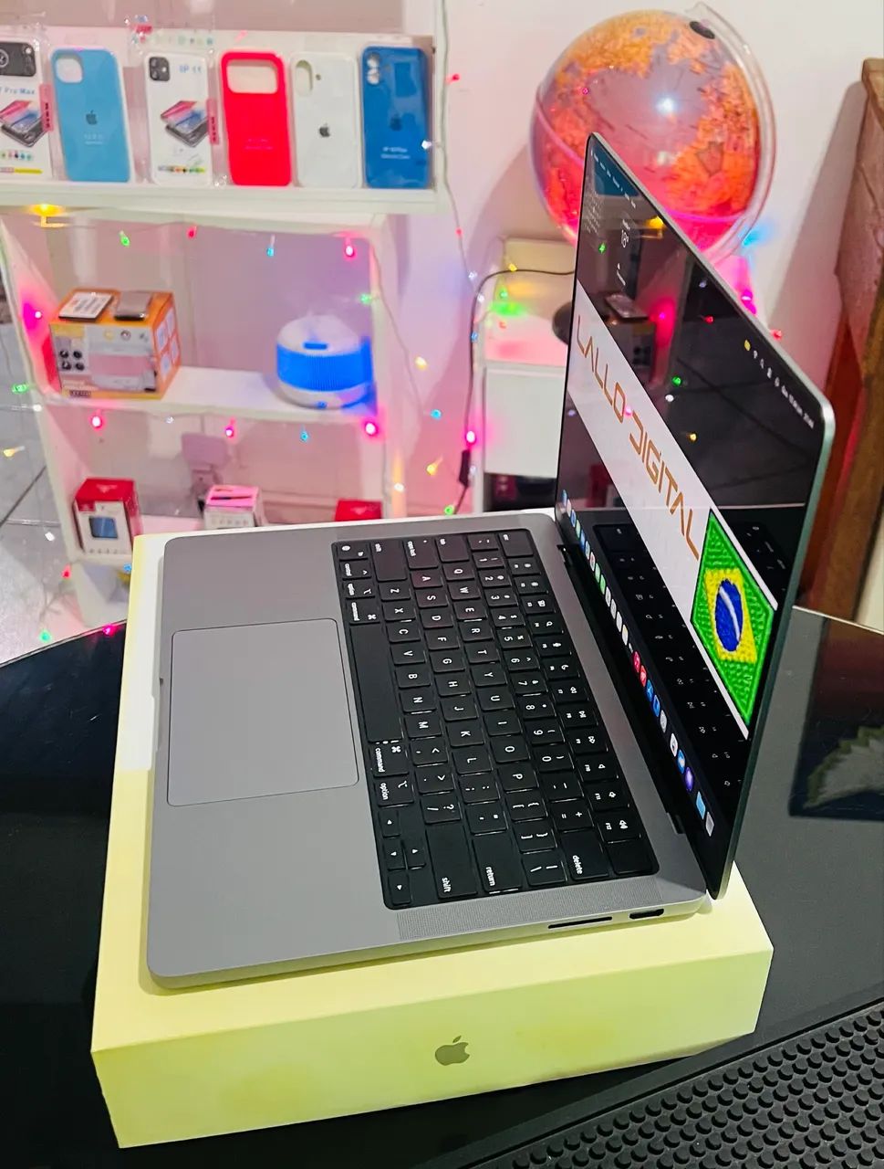 MacBook Pro M3 14-Intch 512GB 8RAM  - Foto 2