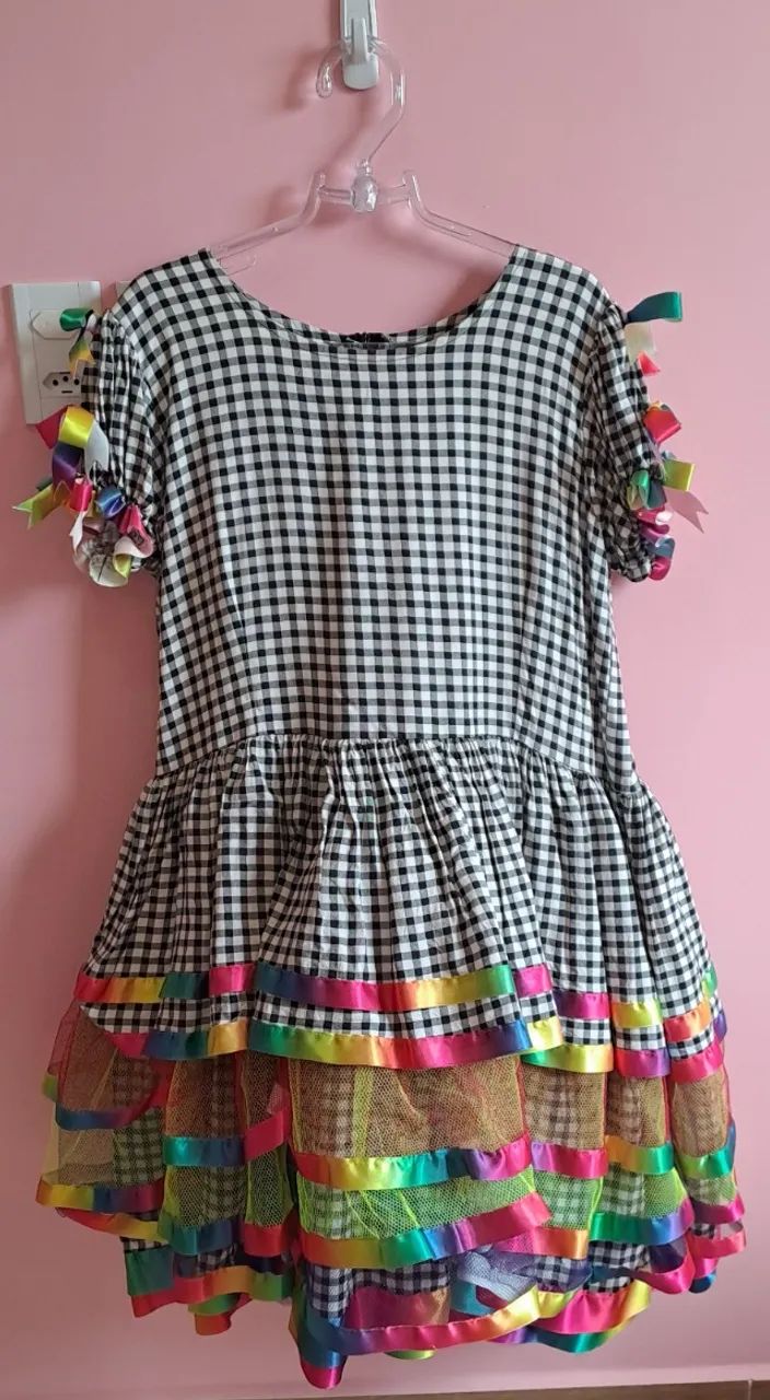 Vestido junino - fitas coloridas - Foto 3
