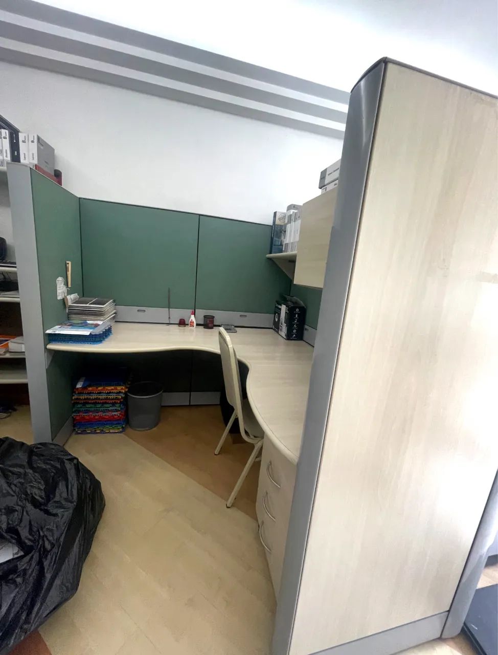 Divisória com mesa - Foto 2