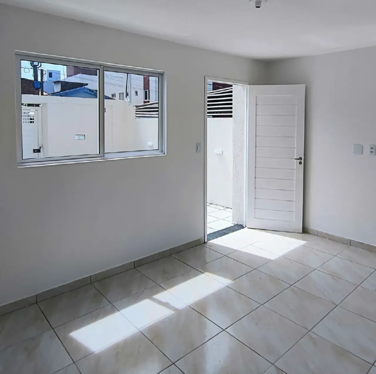 Casa em Parque do Sol/Valentina com 2 Quartos sendo 1 Suíte - Foto 2