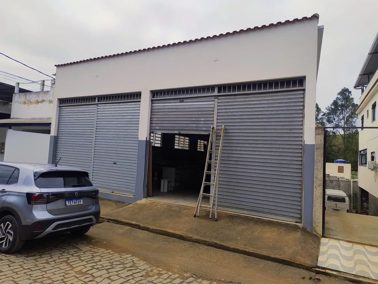 Alugo Galpão no centro de Bicas - Foto 2