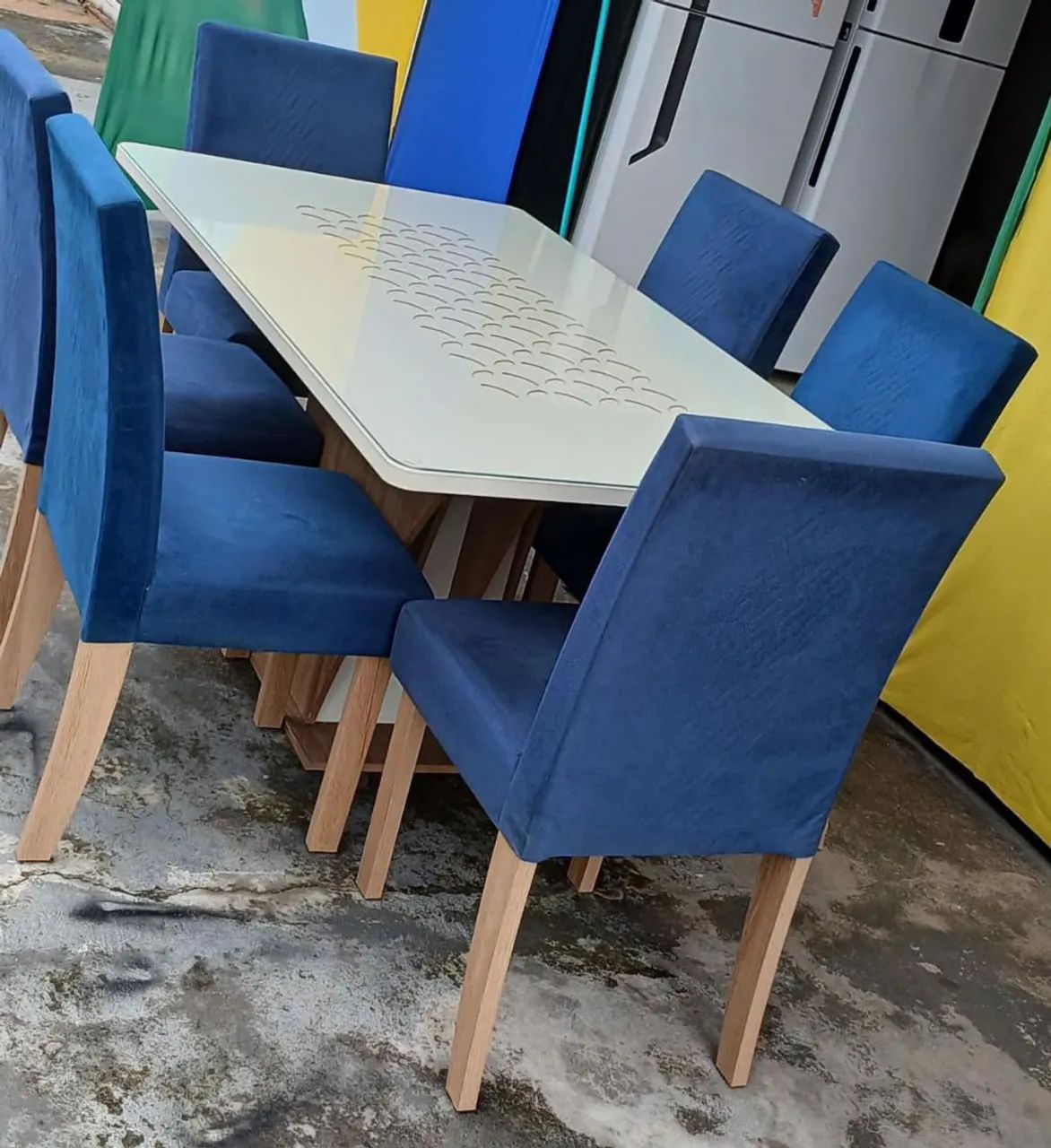 Mesa jantar tampo de vidro com 6 cadeiras. Faço a entrega * 