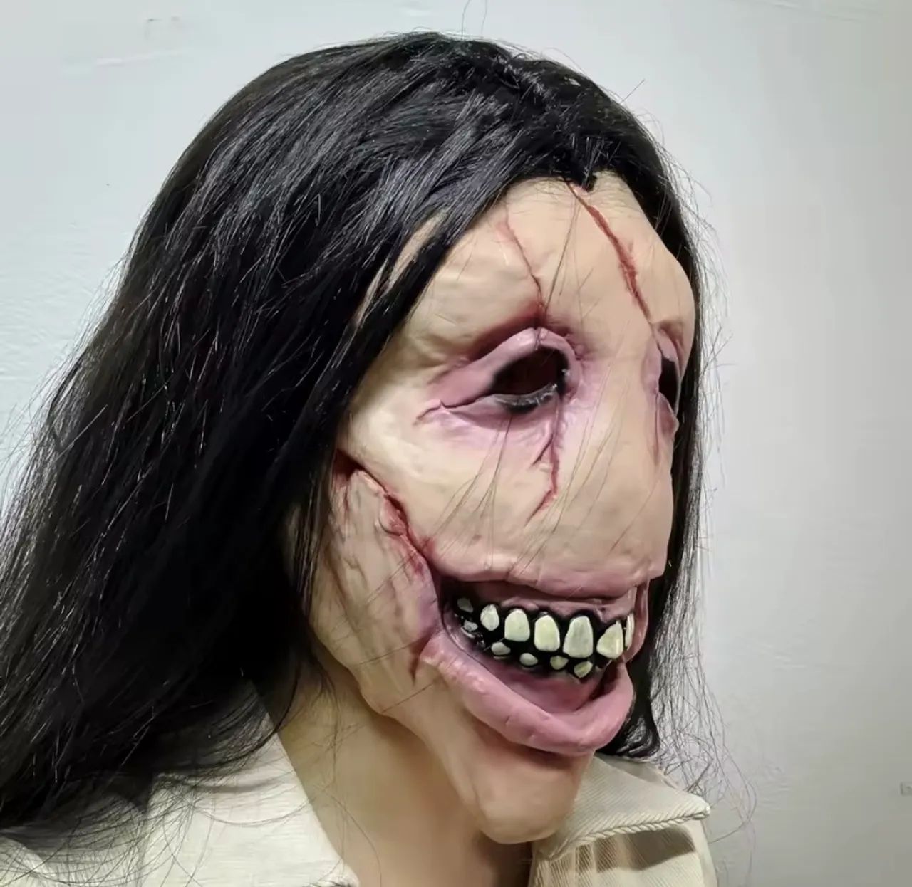 ? MÁSCARA DE TERROR EM LÁTEX ? - Foto 4
