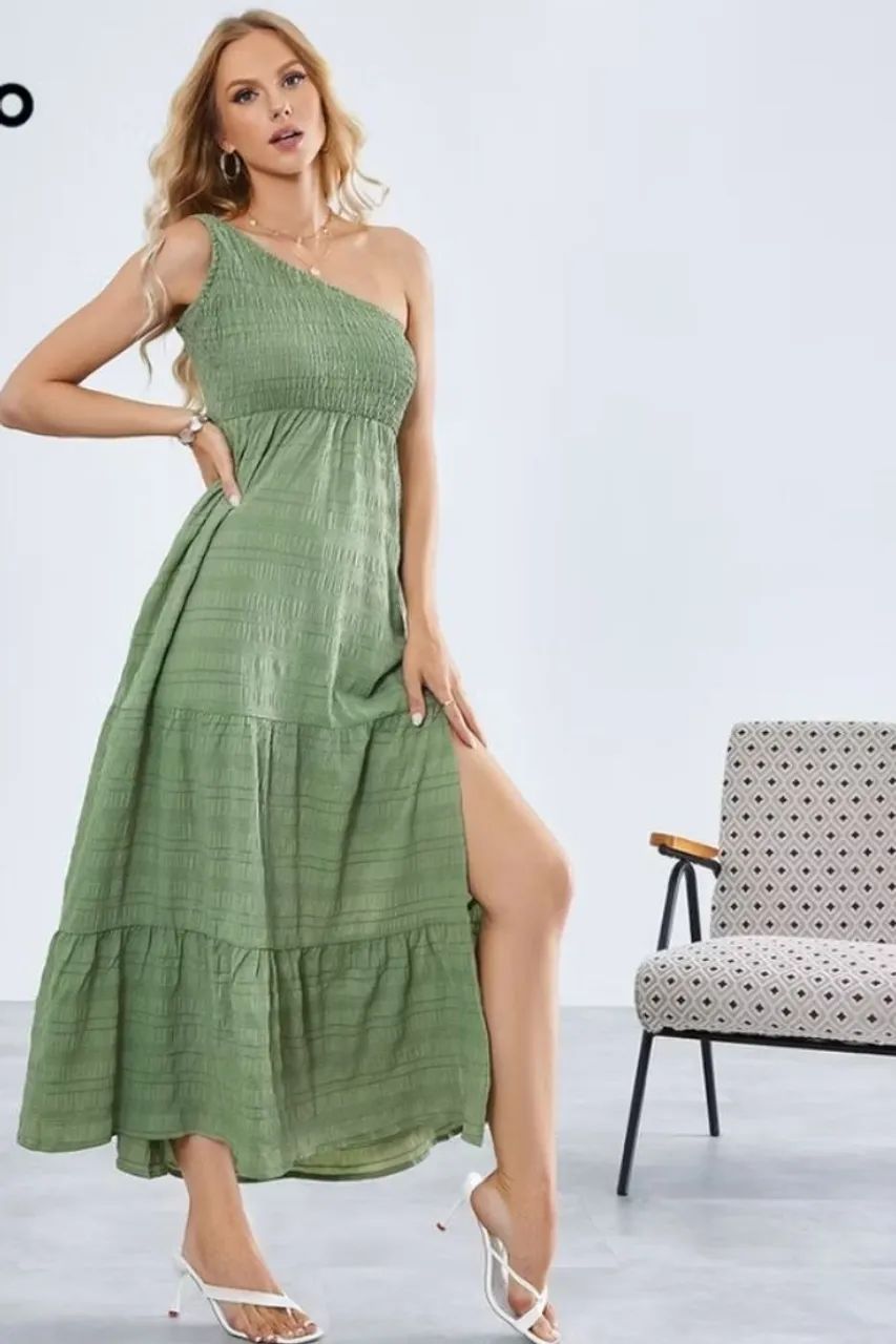 Vestido Verde com fenda lateral  - Foto 2