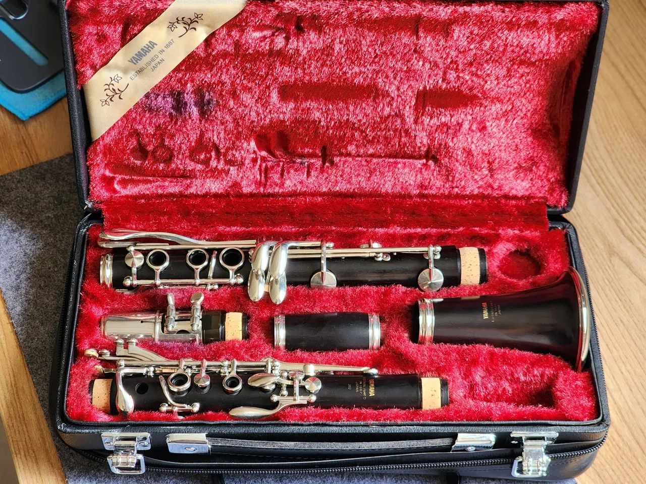 Clarinete Yamaha YCL-352 em Madeira Sapatilhas novas