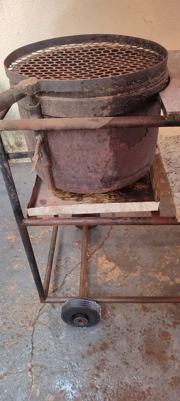 Churrasqueira Móvel de Roda de Caminhão com Bancada de Mármore - Foto 3