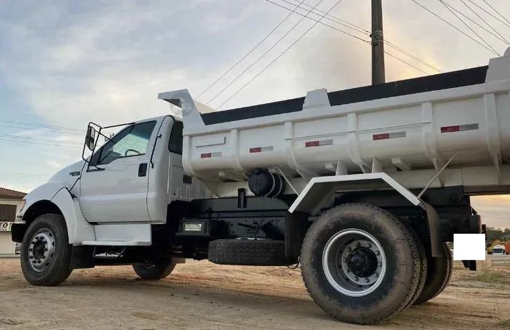F14000 caçamba