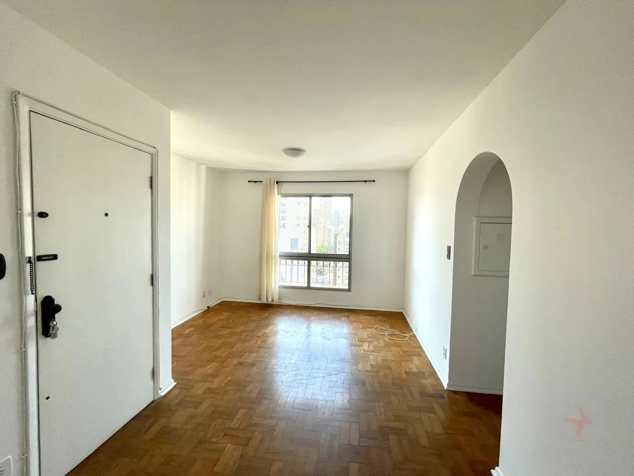 2 quartos em Pinheiros a R$4500!