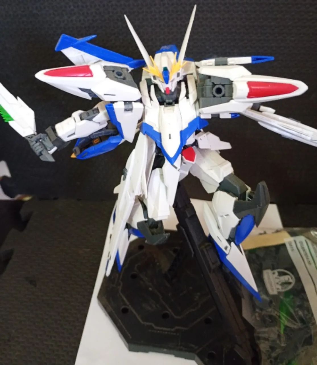 Gundam - MG Eclipse - Foto 2
