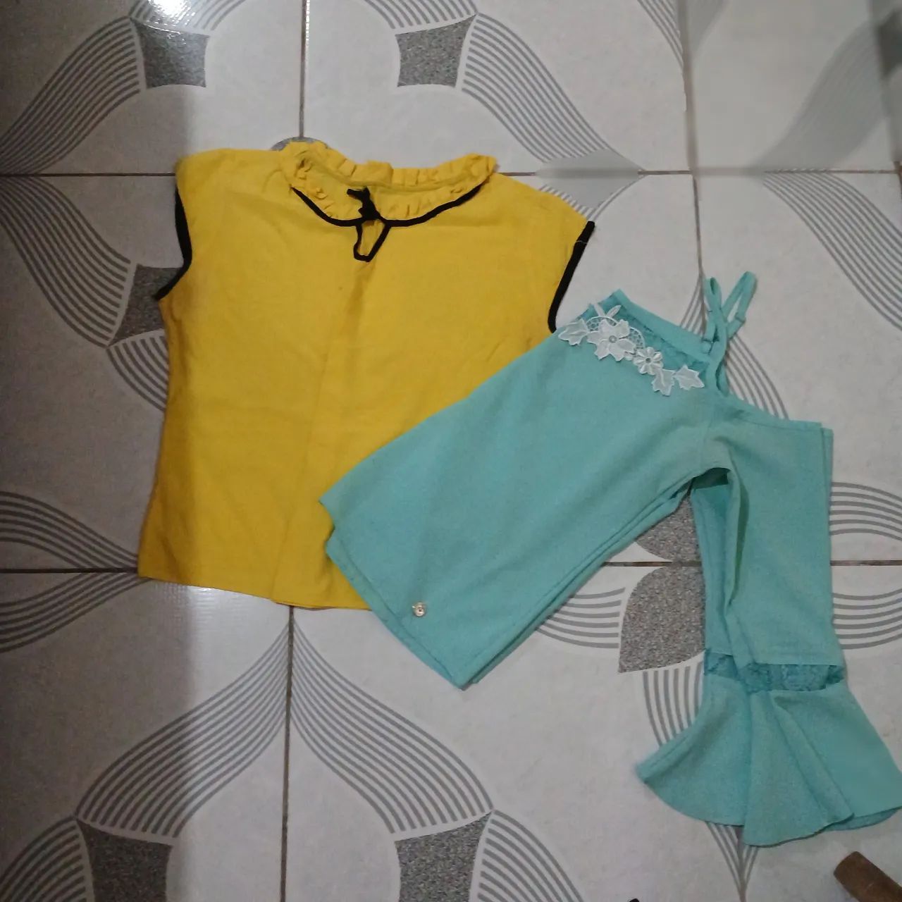 Lote de roupas brechó feminina - Foto 3