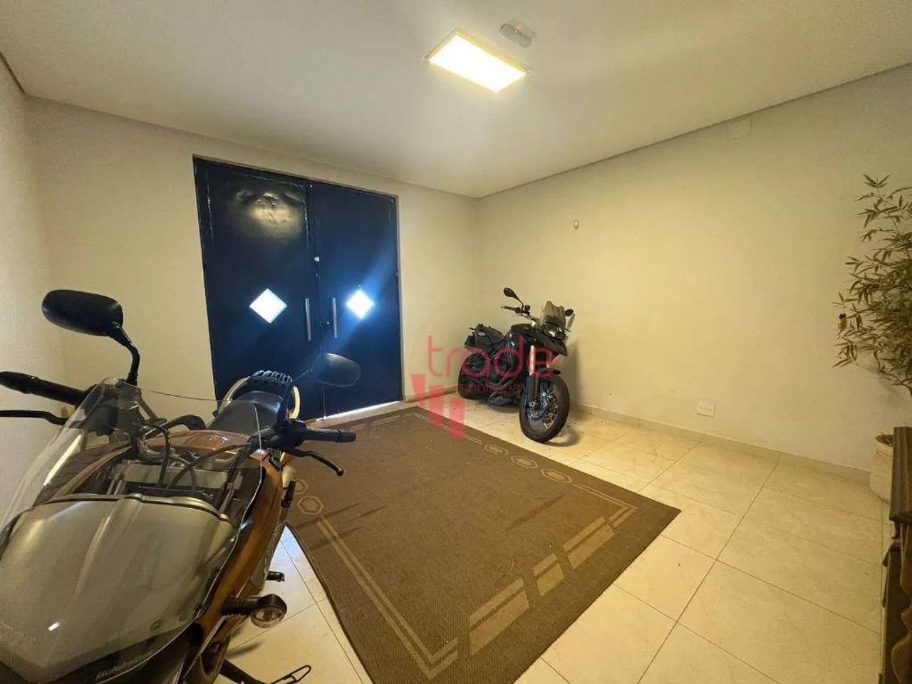 Salão Comercial Amplo para Locação no Bairro Nova Ribeirânia em Ribeirão Preto com 01 Sala - Foto 10