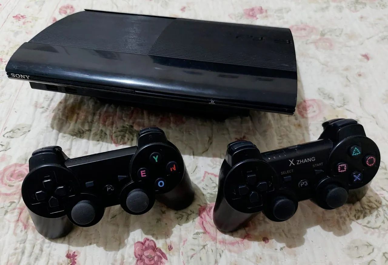 Ps3 + 20 Jogos +  2 Controles