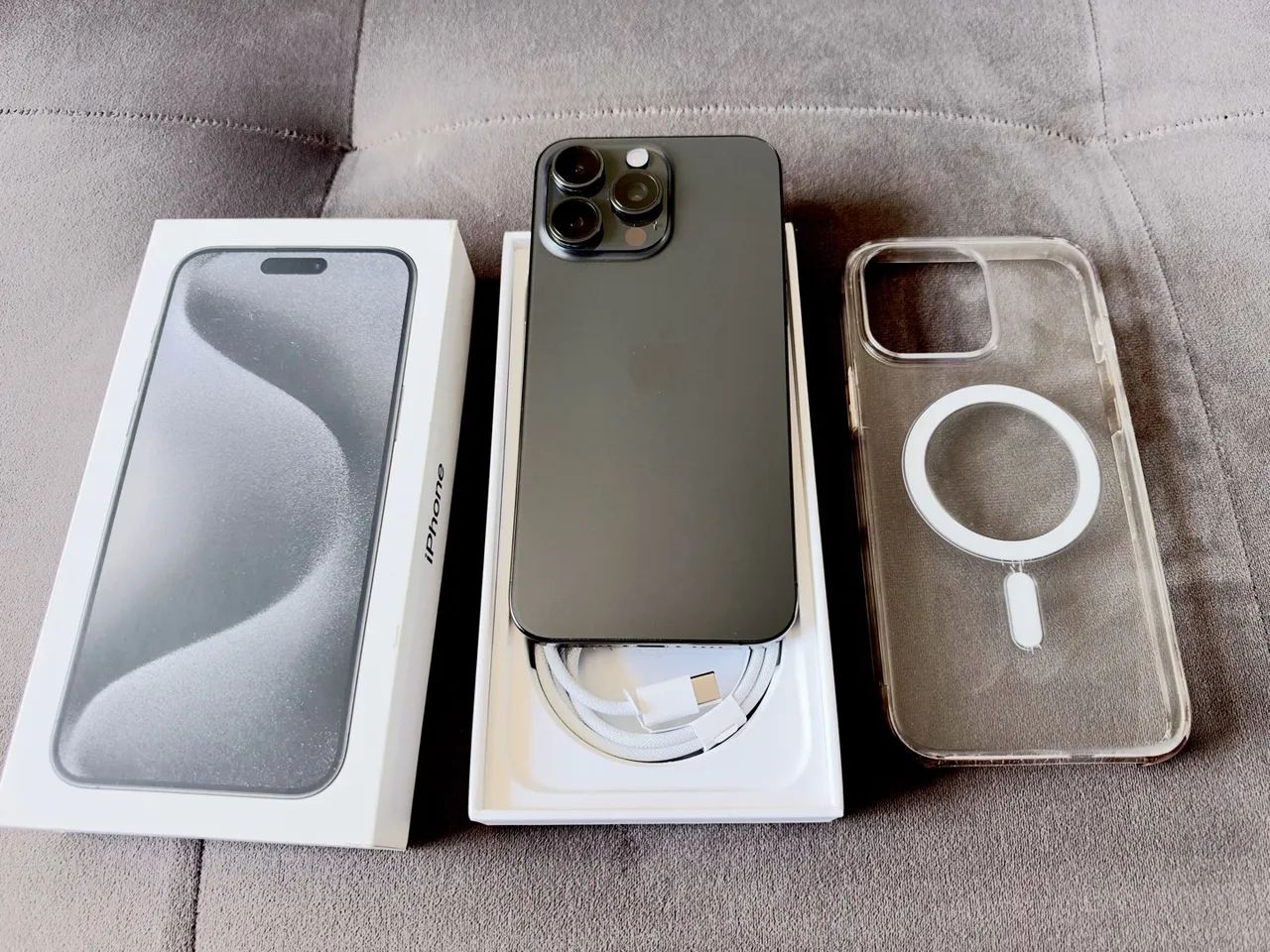 iPhone 15 Pro Max 256GB - Perfeito Estado! BAIXOU O PREÇO!