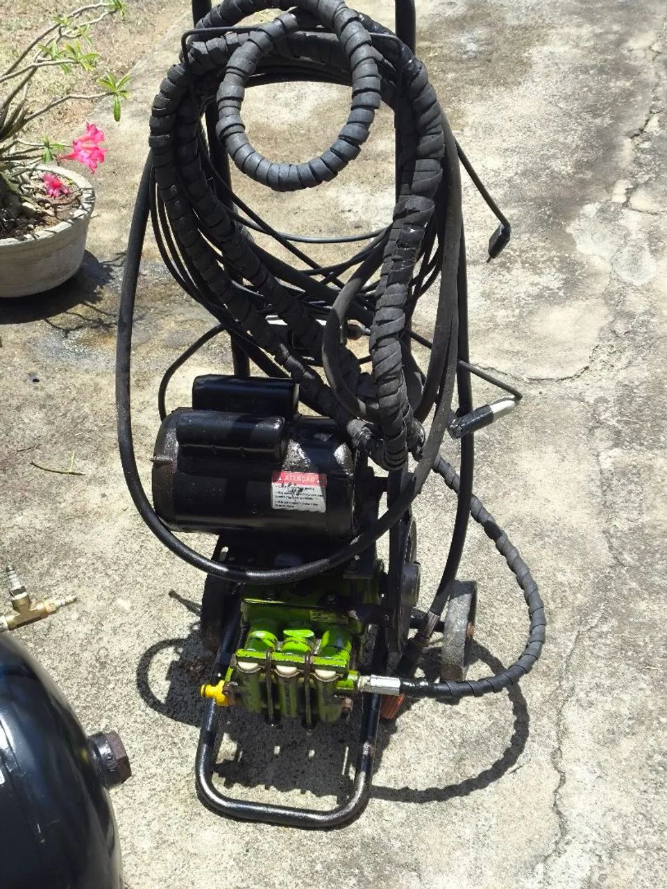 Vendo equipamento para lava-jato 