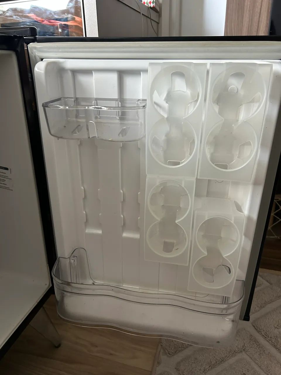 Frigobar Brastemp preto  - Foto 3