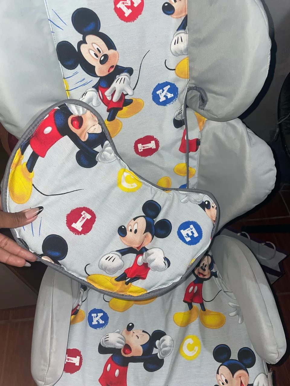 Cadeirinha Mickey Mouse personalizada - Foto 2