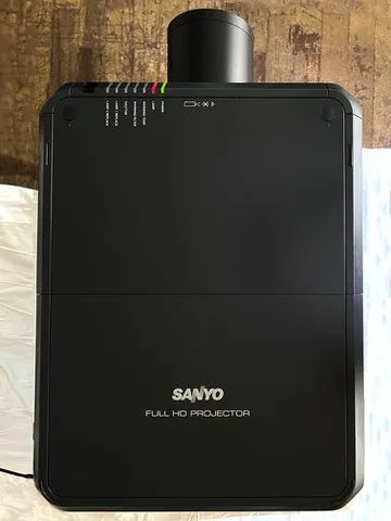 Projetor Para Exigentes - Sanyo PDG-DHT8000L - Foto 4