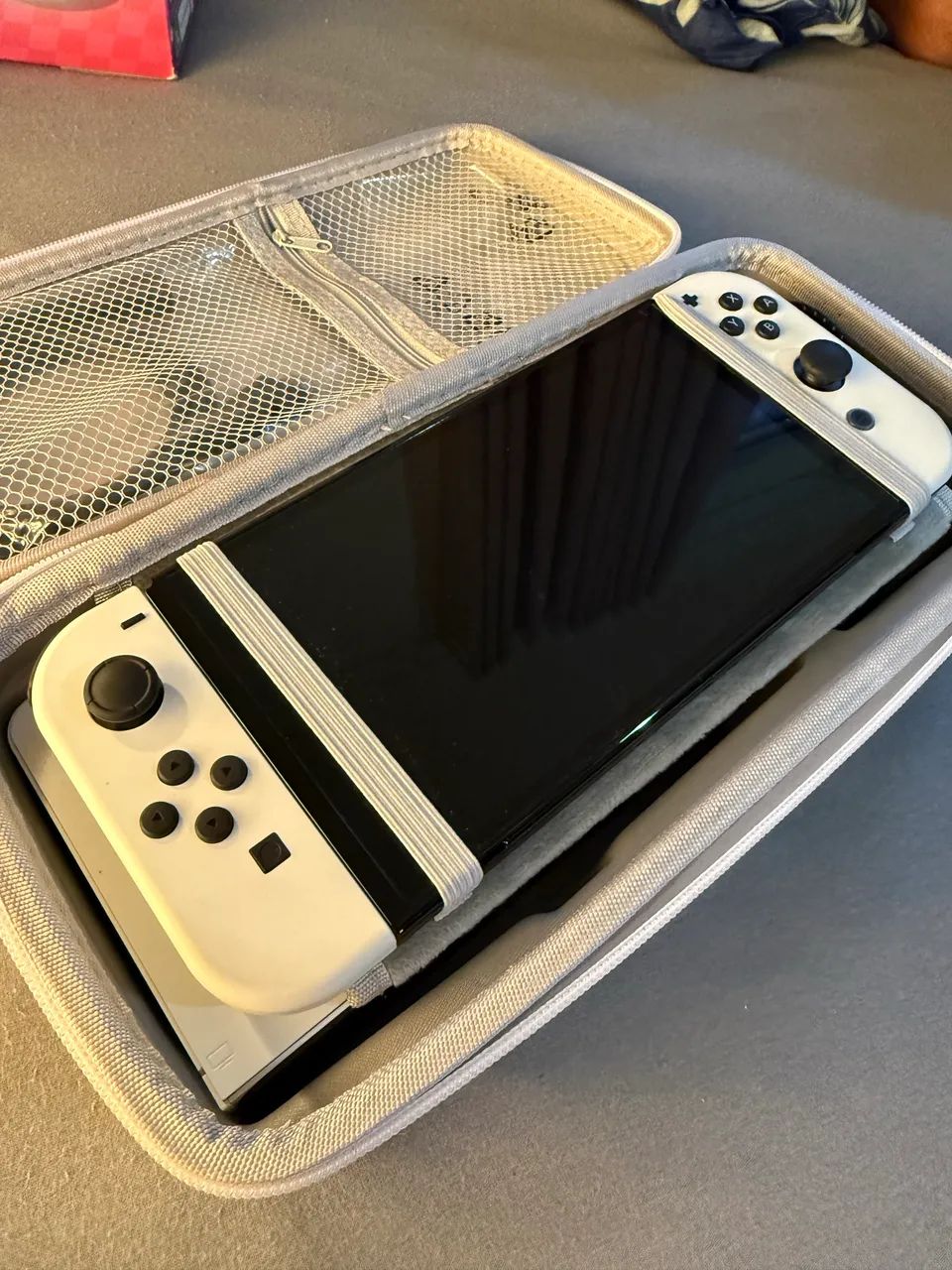 Nintendo Switch Oled Branco - Consoles de Vídeo Game - Bombinhas