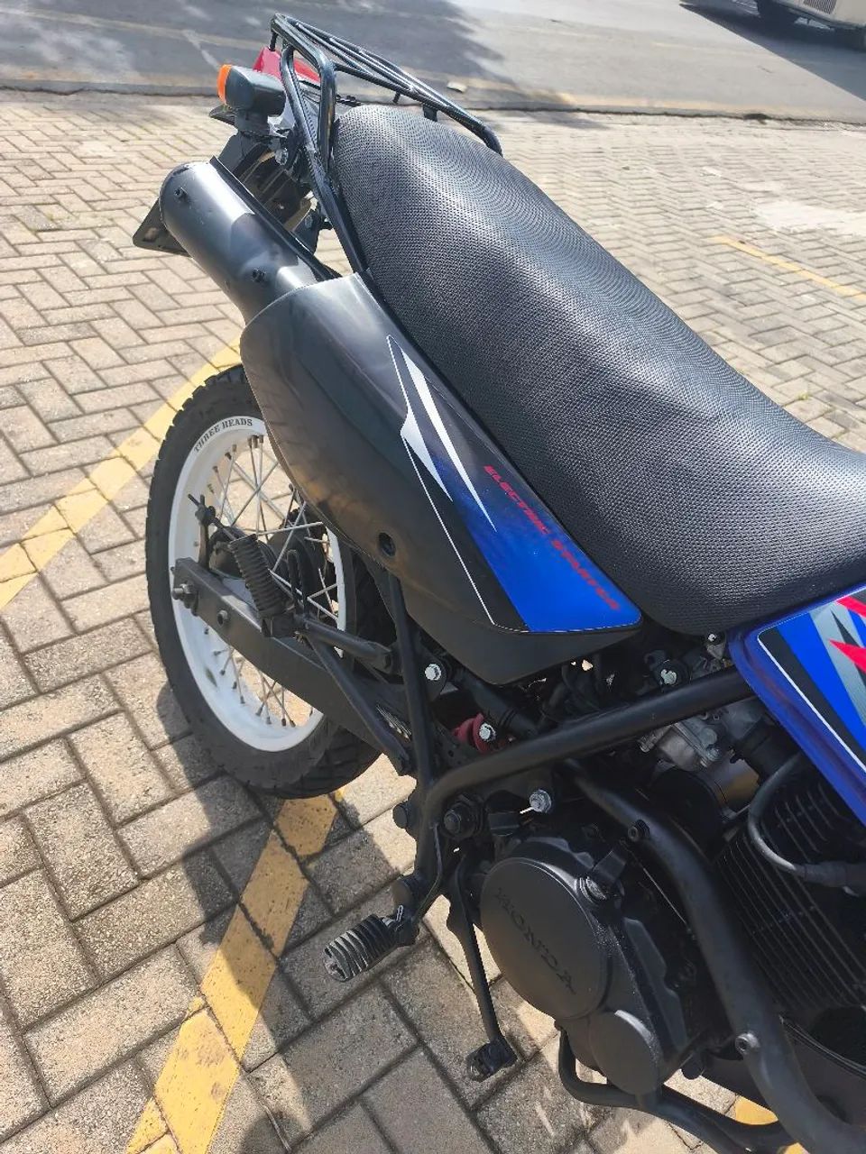 XR 200 - Foto 3