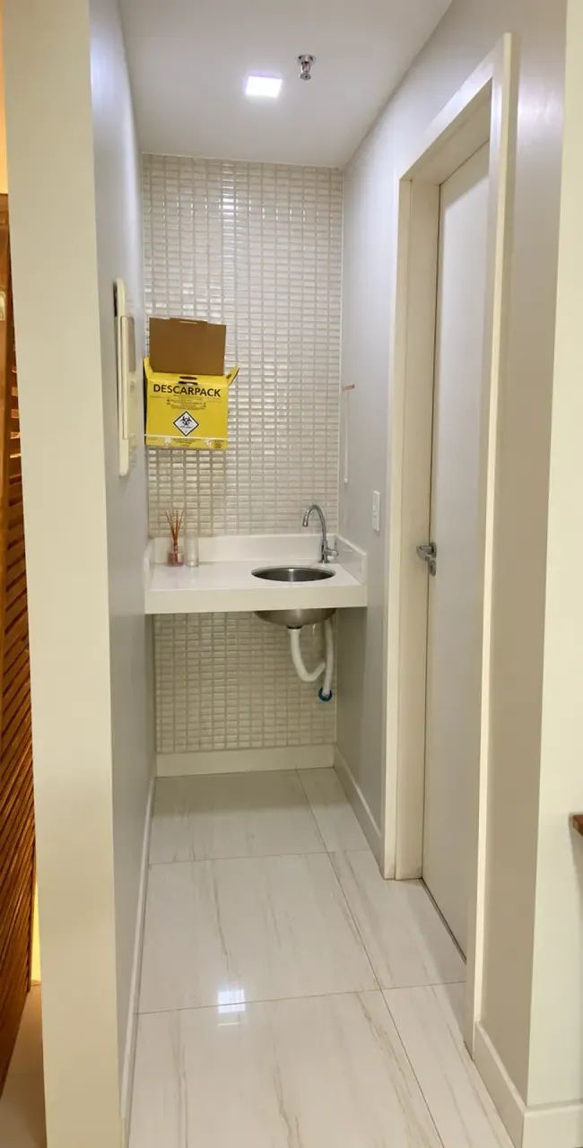 sala, copa e WC, com área real de 59m², área privativa total de 31 - Foto 5