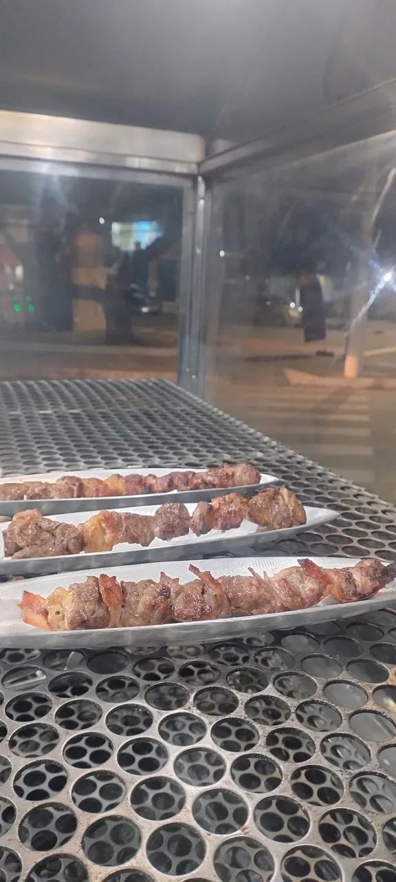 Passo ponto comercial em Itapuã Vila Velha ( ES) urgente 