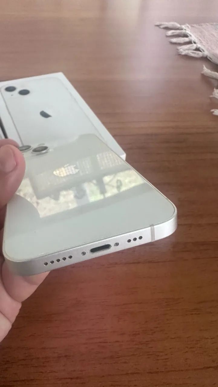 iPhone 13 128gb branco super conservado com caixa br - Foto 4