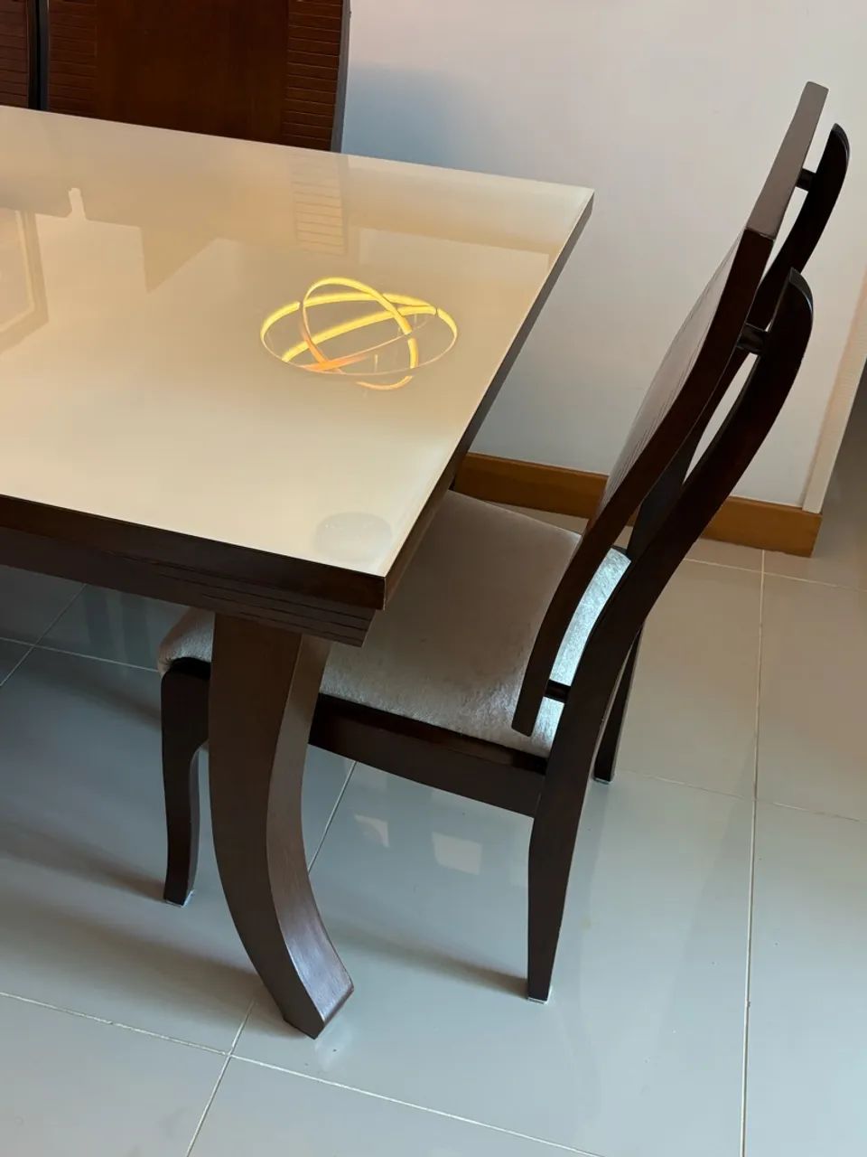 MESA E CADEIRAS DE JANTAR 6 LUGARES - Foto 2