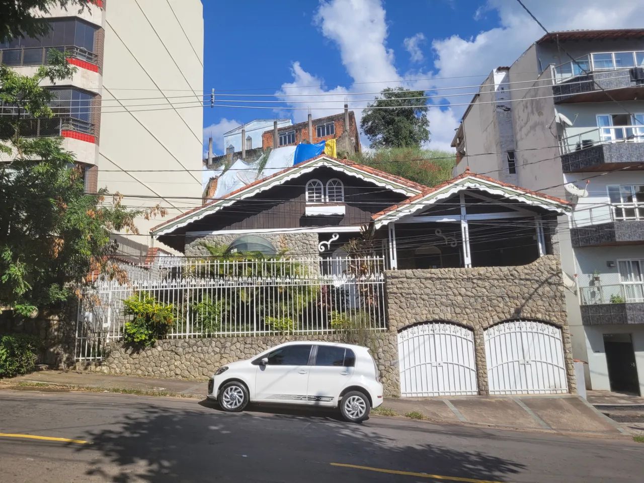 Casa 5 quartos - Bom Pastor