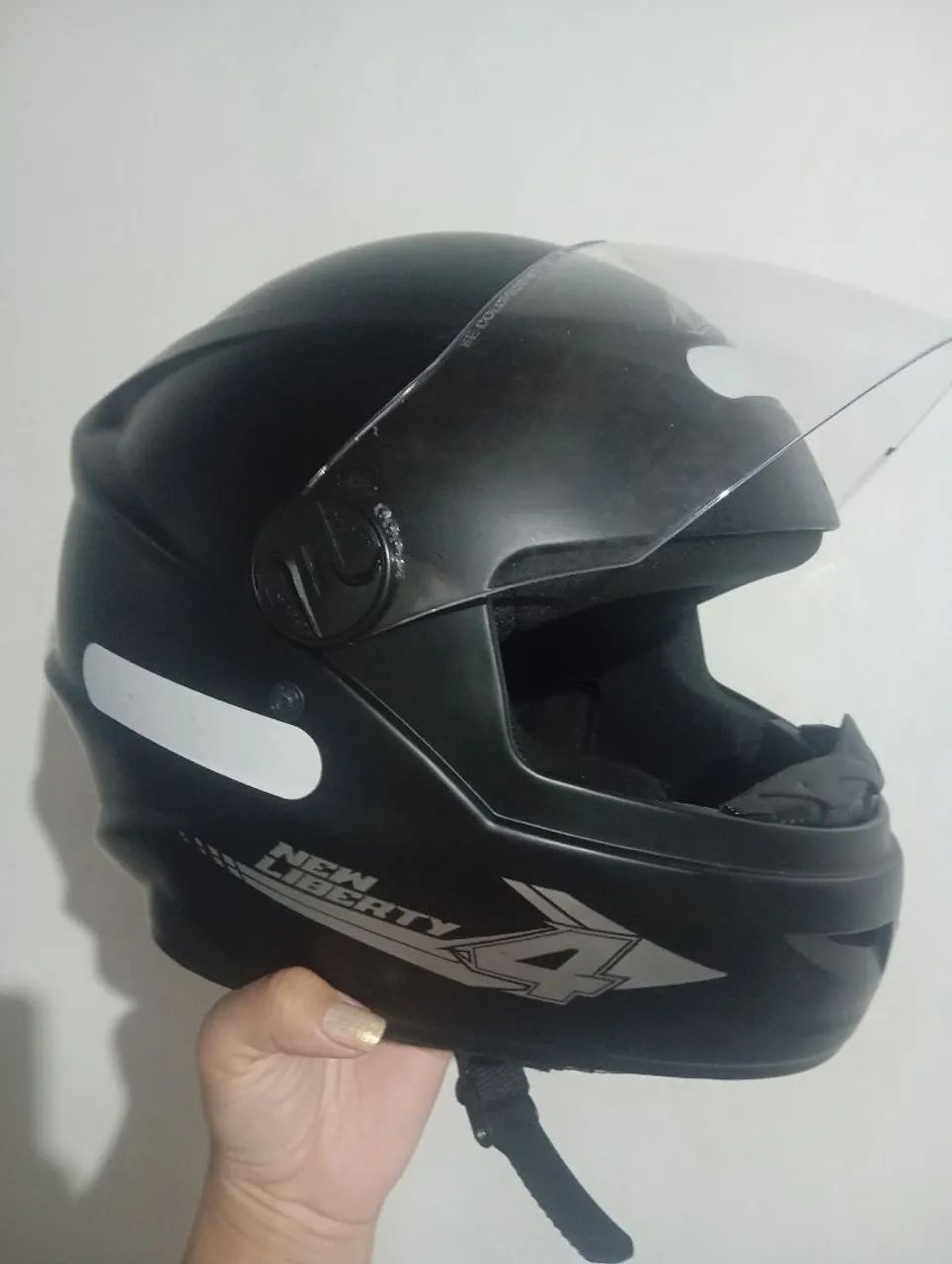 VENDO CAPACETE NEW LIBERTY PRETO