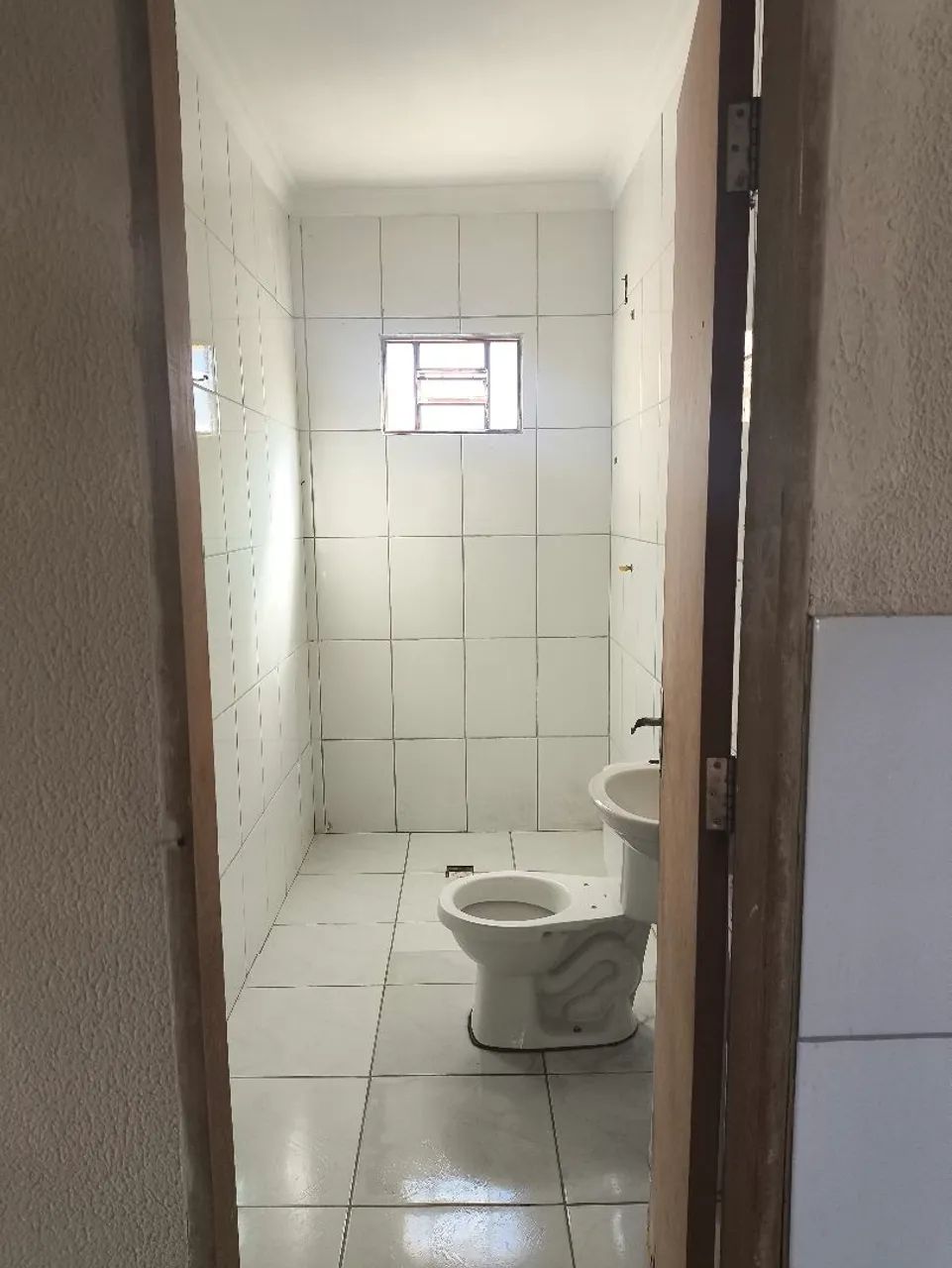 VENDO CASA ESCRITURADA NO SETOR MADRE GERMANA II - Foto 2