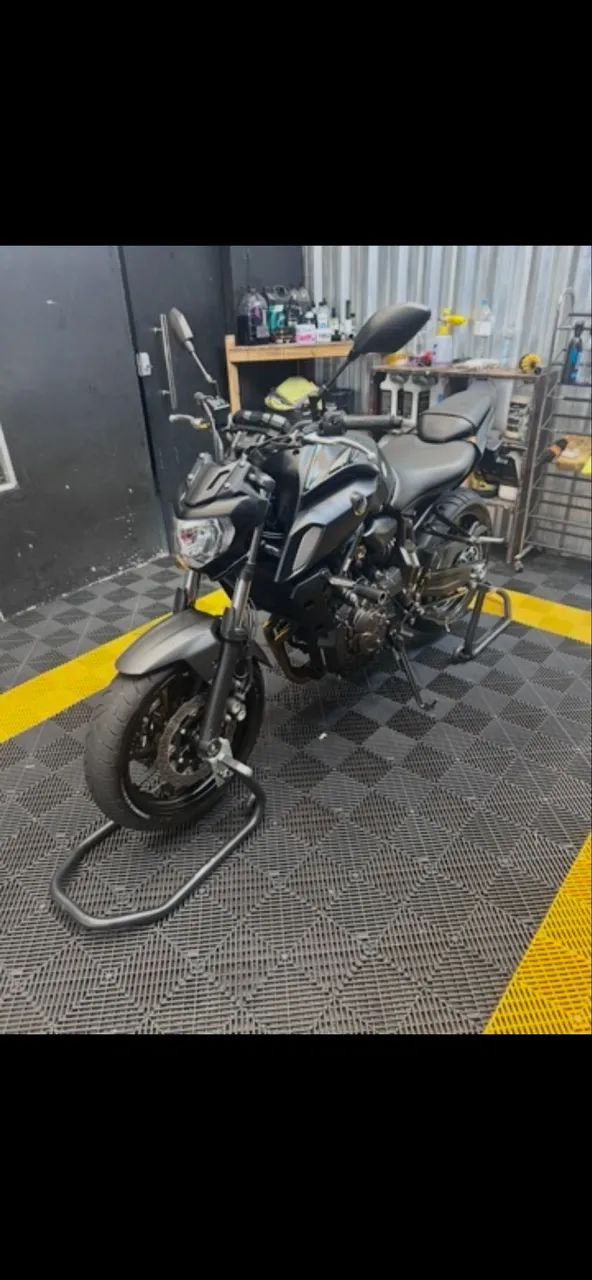 YAMAHA MT07 - Foto 2