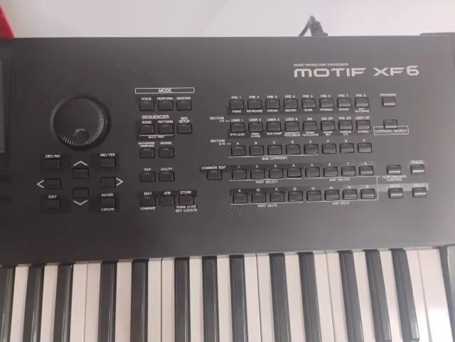 TECLADO MOTIF XF6 - Foto 5
