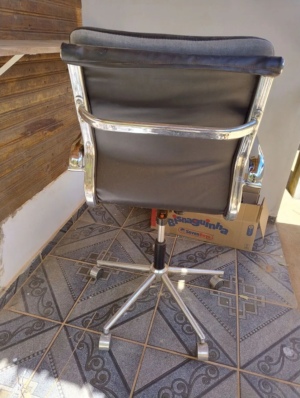 Cadeira para reparos