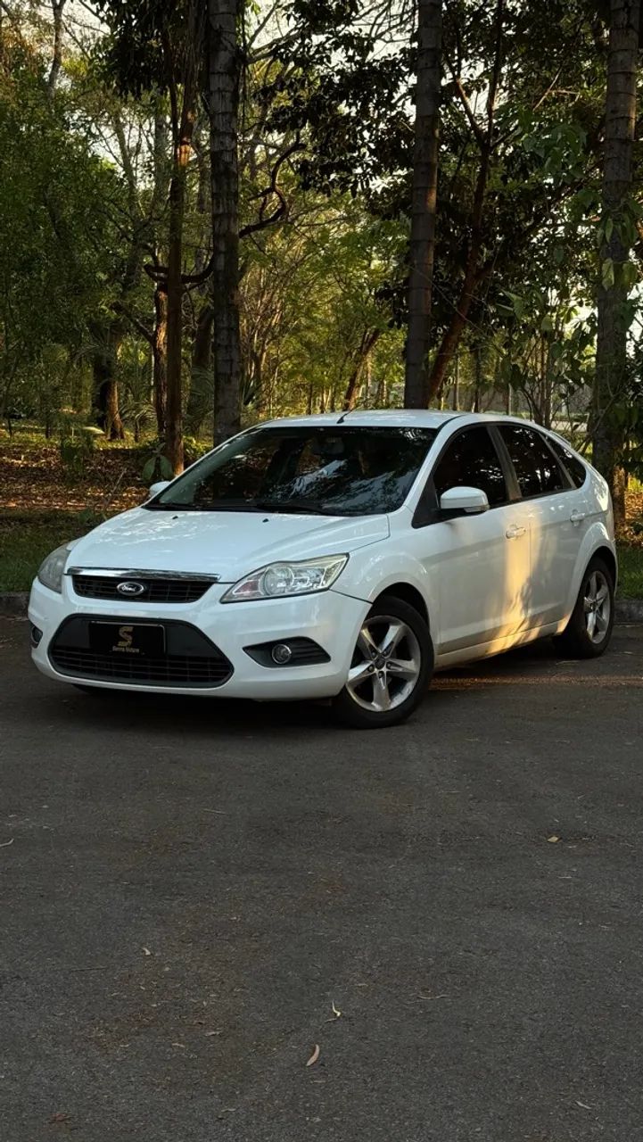Ford Focus Focus 1.6 S/SE/SE Plus Flex 8V/16V  5p 2013