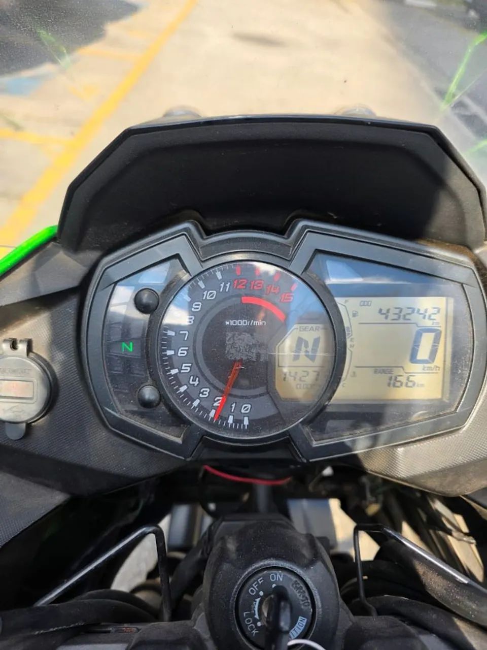 Versys 300 - KM baixo - Foto 4