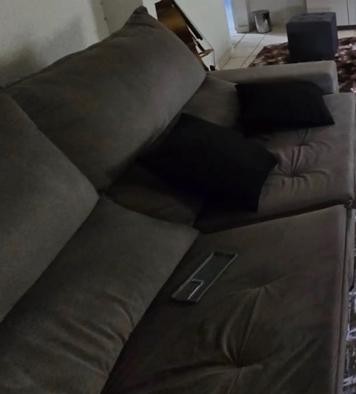 Vendo sofá retrátil 4 lugares 2 metros e meio 