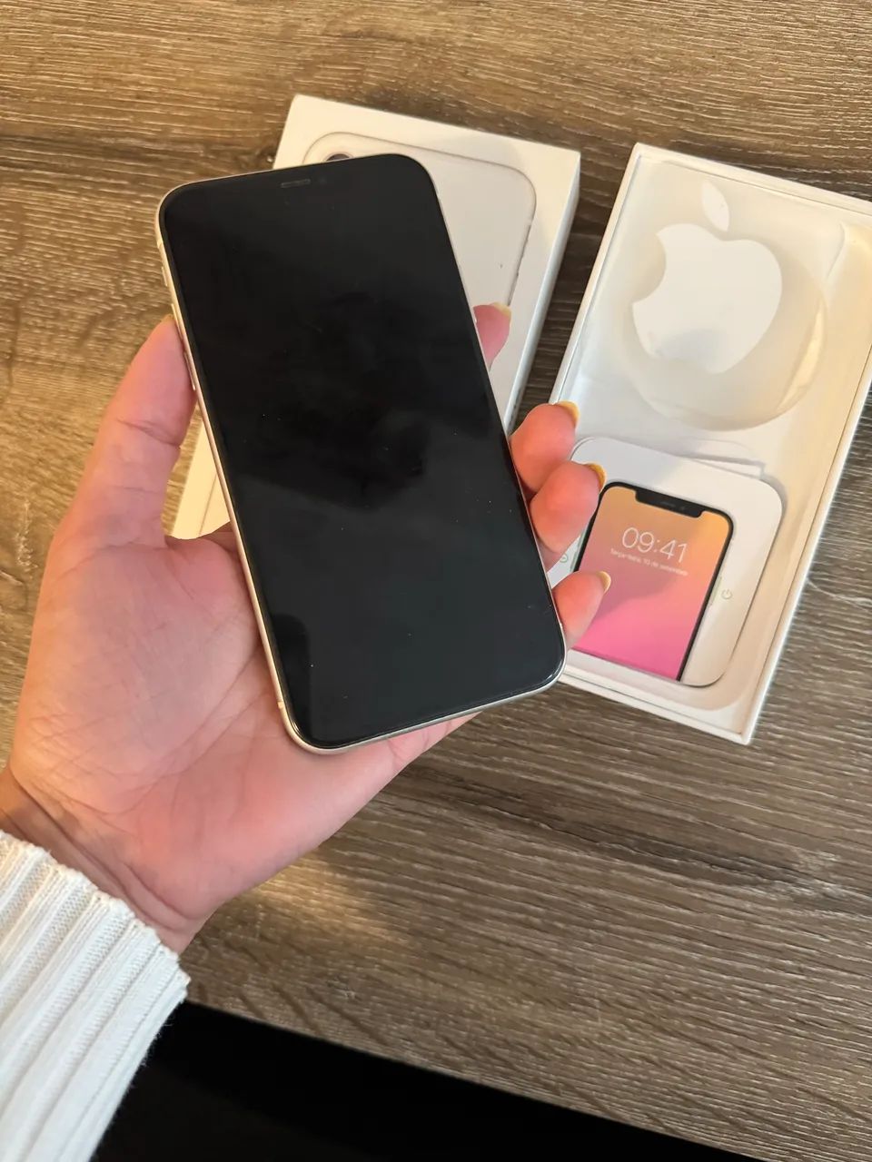 ? iPhone 11 64 GB 