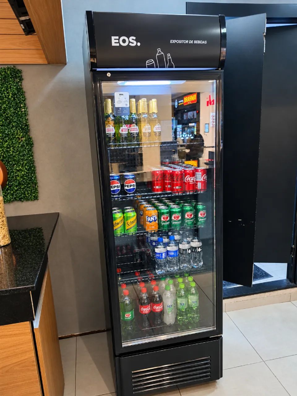 Refrigerador Expositor EOS de 368 litros