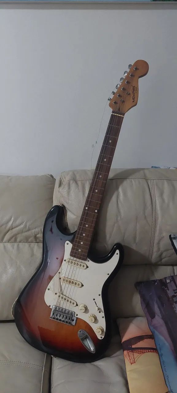 Guitarra Memphis by Tagima