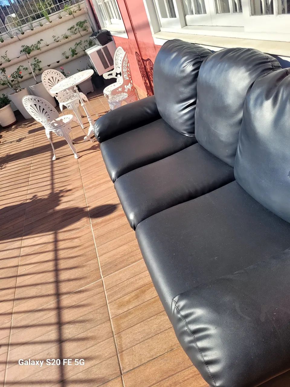 Sofá com marca de uso - Foto 2