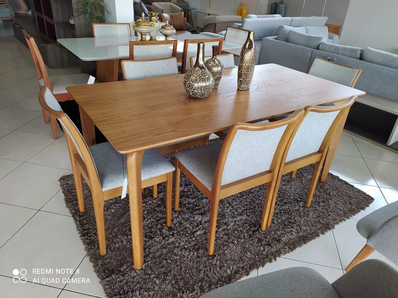 Mesa de jantar em madeira 1.80 - Foto 2
