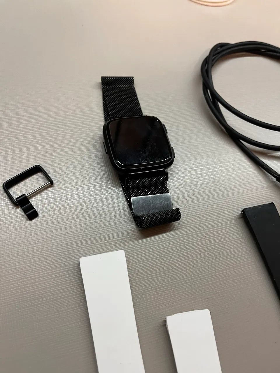 Rel ógio Smartwatch Fitbit Versa - Foto 2