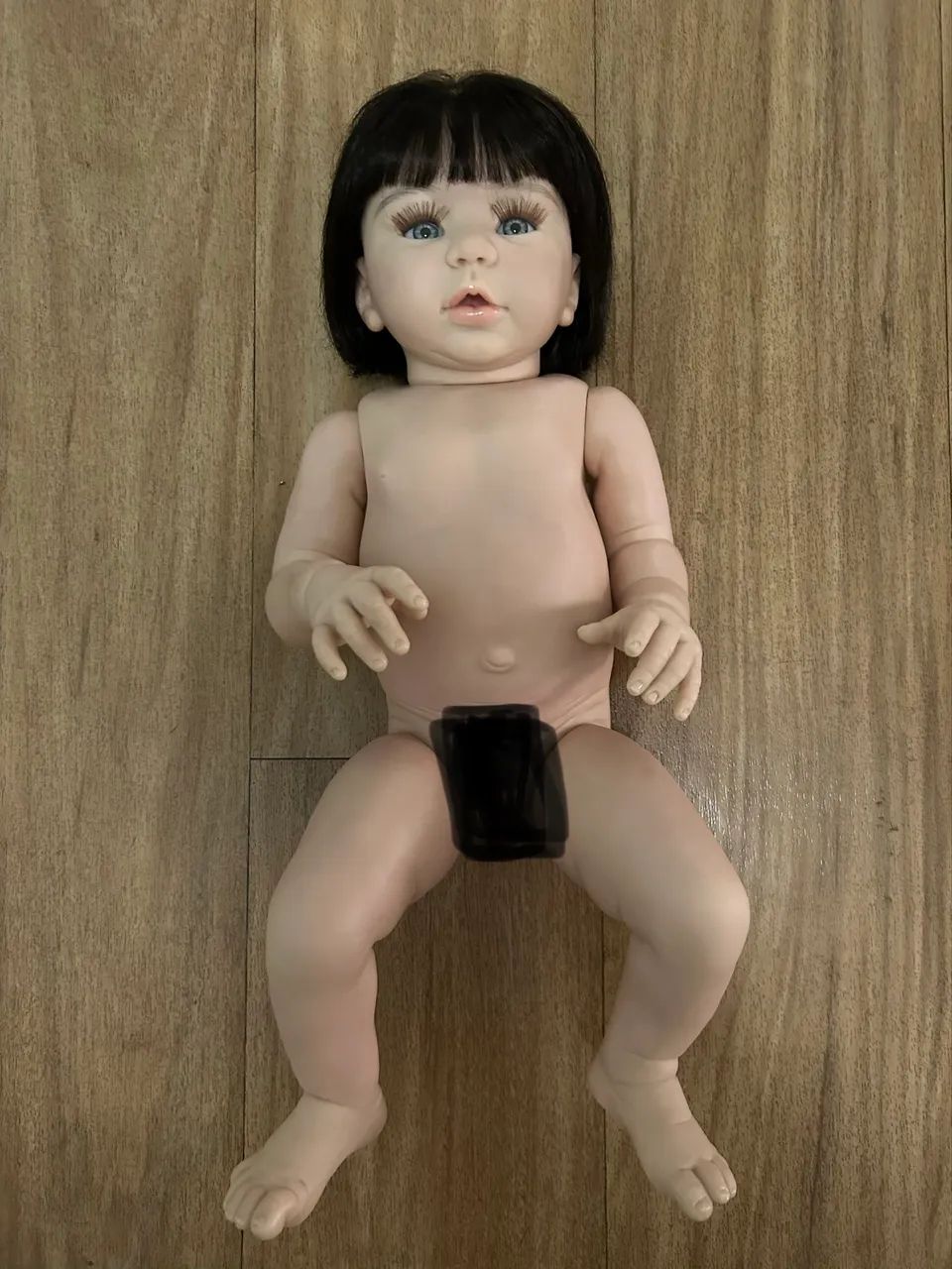 Boneca bebê reborn silicone com acessórios  - Foto 5