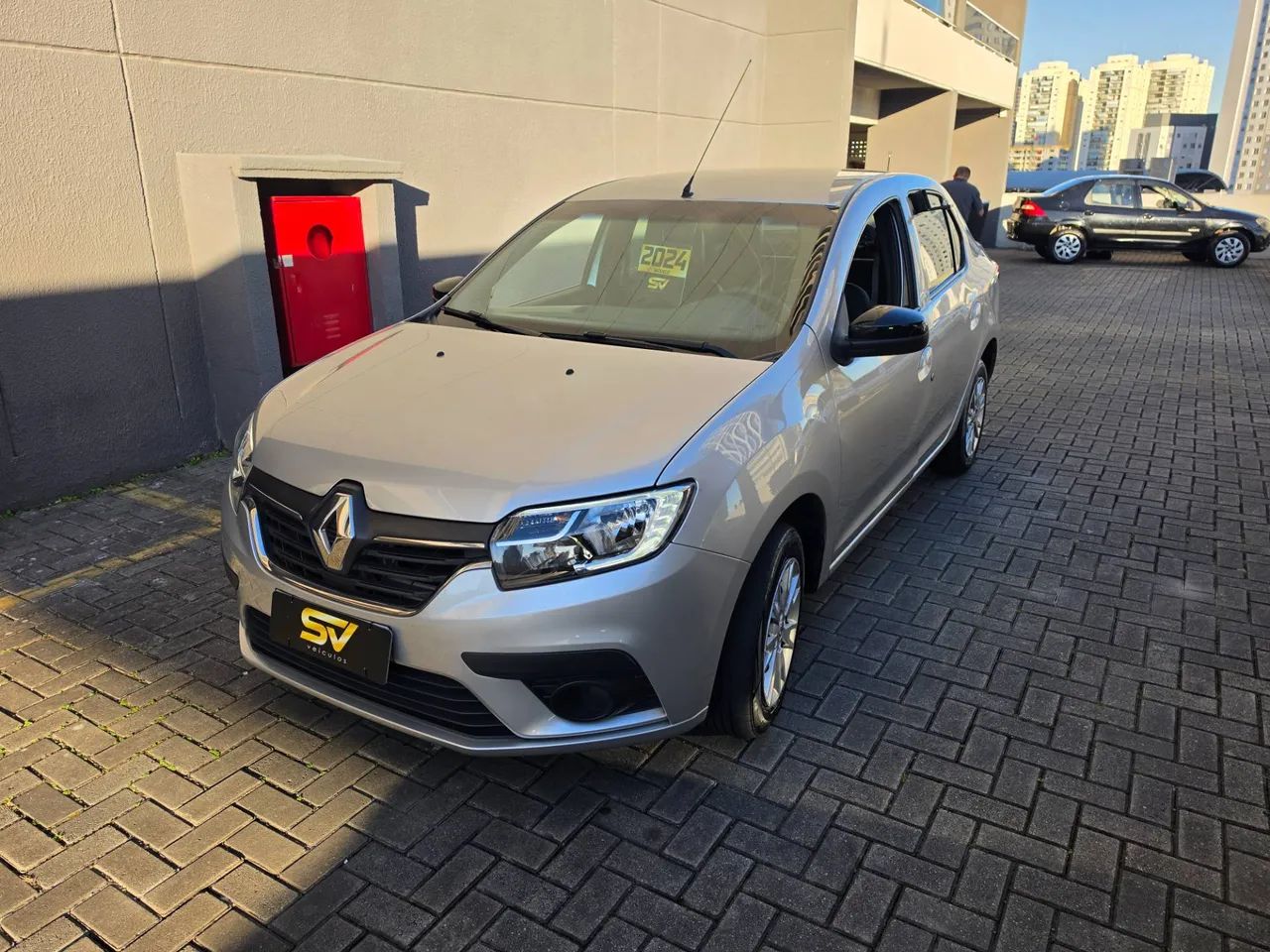 Renault Logan Zen Flex 1.0 12V 4p Mec., foto 8 de 19