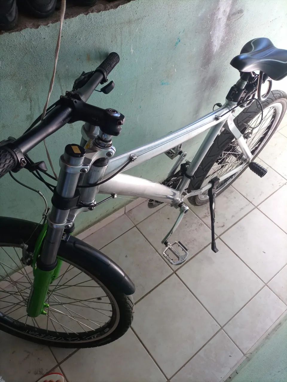 Bicicleta alumínio aro 26  - Foto 3